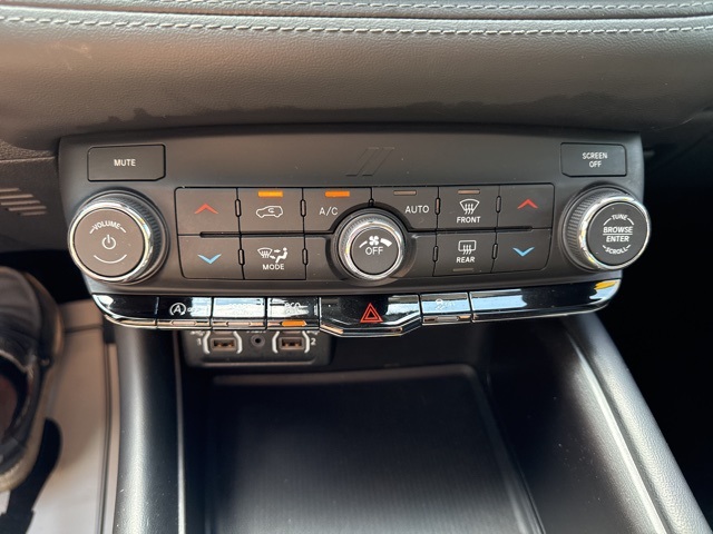 2021 Dodge Durango SXT photo 28