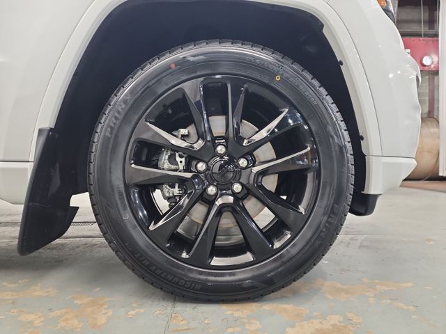2021 Jeep Grand Cherokee Laredo X photo 33