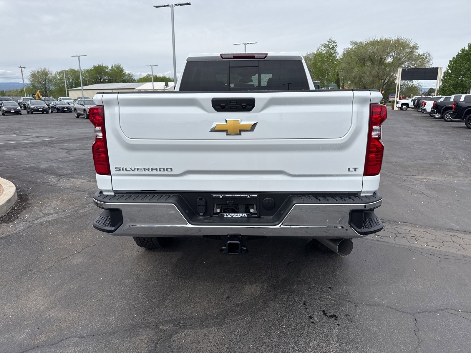 2025 Chevrolet Silverado 2500HD LT photo 4