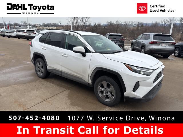 2025 Toyota RAV4 XLE's photo