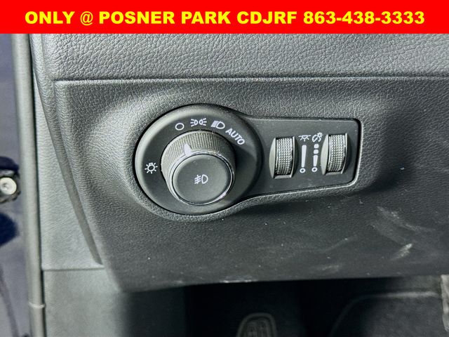 2021 Jeep Compass Latitude photo 10