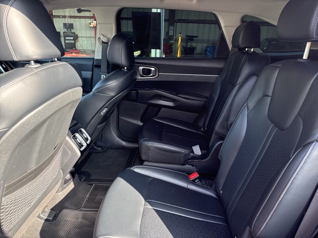 2022 Kia Sorento Hybrid S photo 4