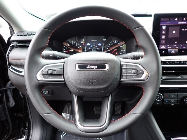 2022 Jeep Compass Trailhawk photo 18