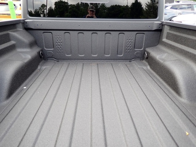 2025 Jeep Gladiator Sport S photo 4