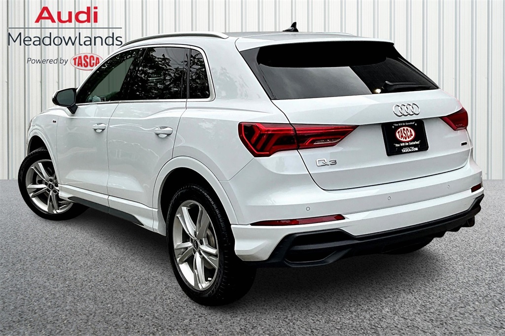 2022 Audi Q3 S line Premium Plus photo 4