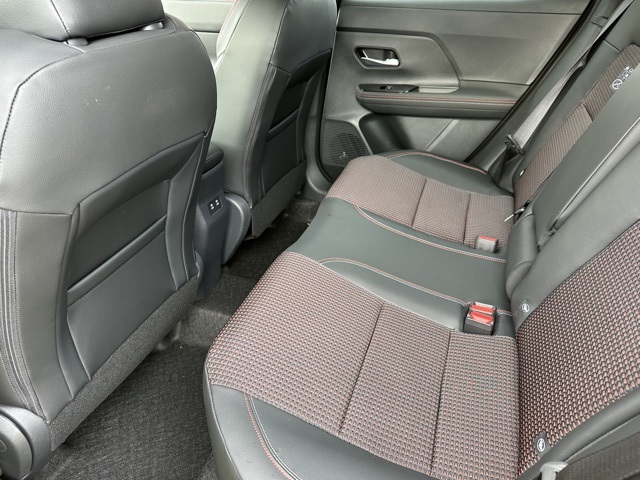 2025 Nissan Kicks SR photo 17