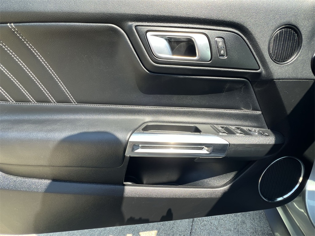 2022 Ford Mustang EcoBoost Premium Convertible photo 29
