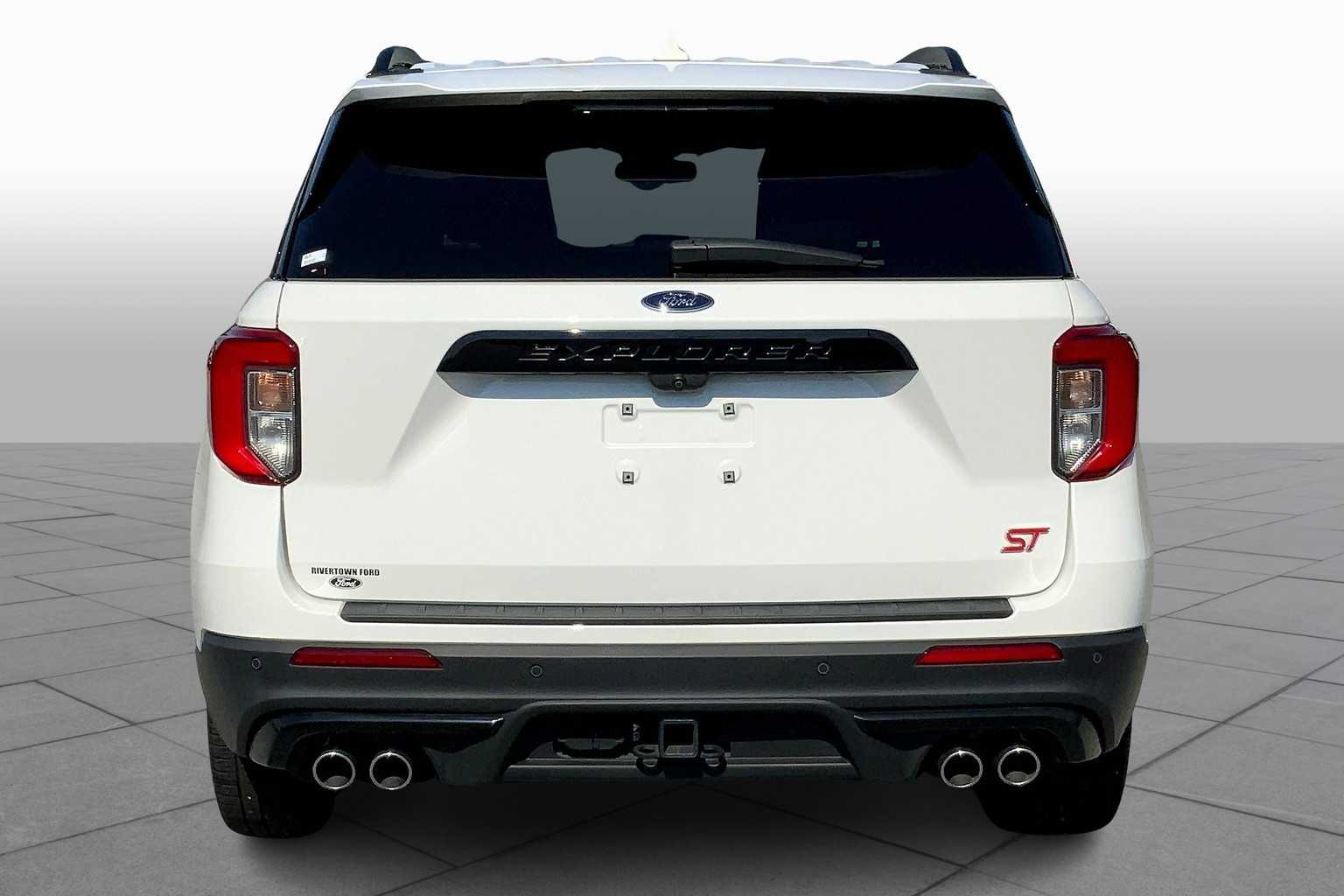 2023 Ford Explorer ST photo 3