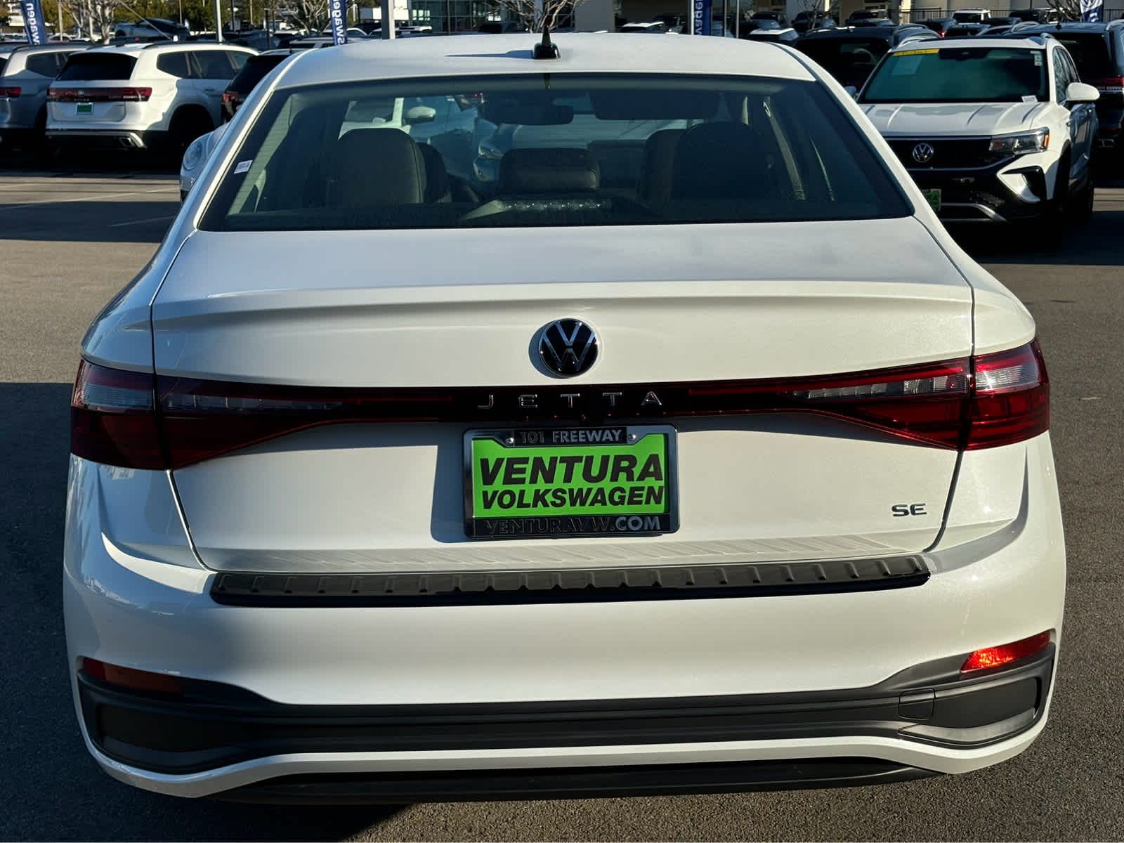 2025 Volkswagen Jetta SE photo 4