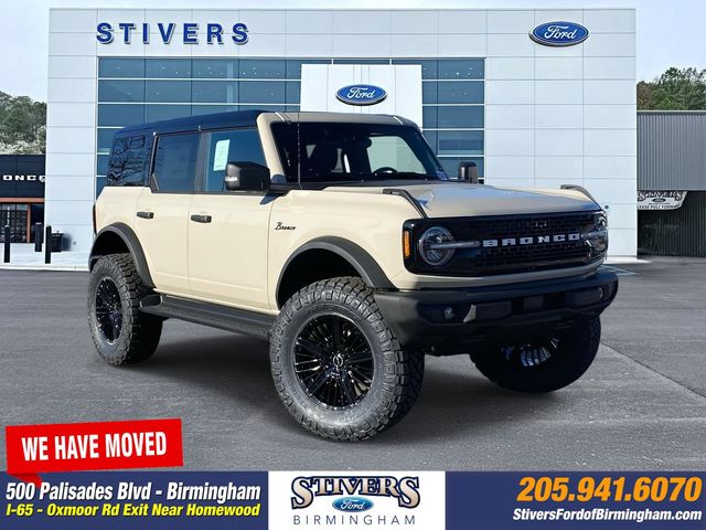 2025 Ford Bronco 4-Door Outer Banks's photo