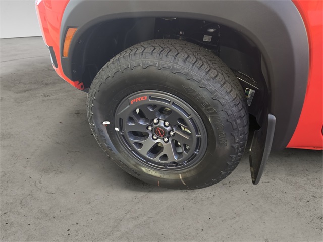 2025 Nissan Frontier Crew Cab PRO-4X photo 13