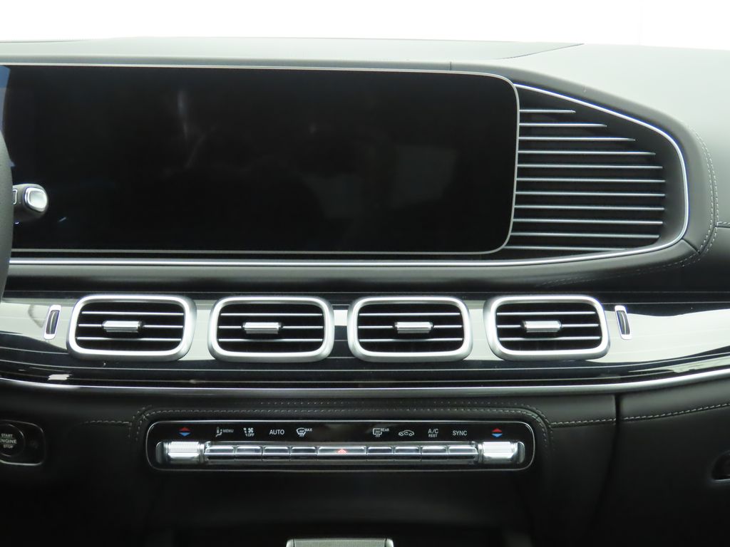 2025 Mercedes Benz GLS 63 AMG 4MATIC photo 14