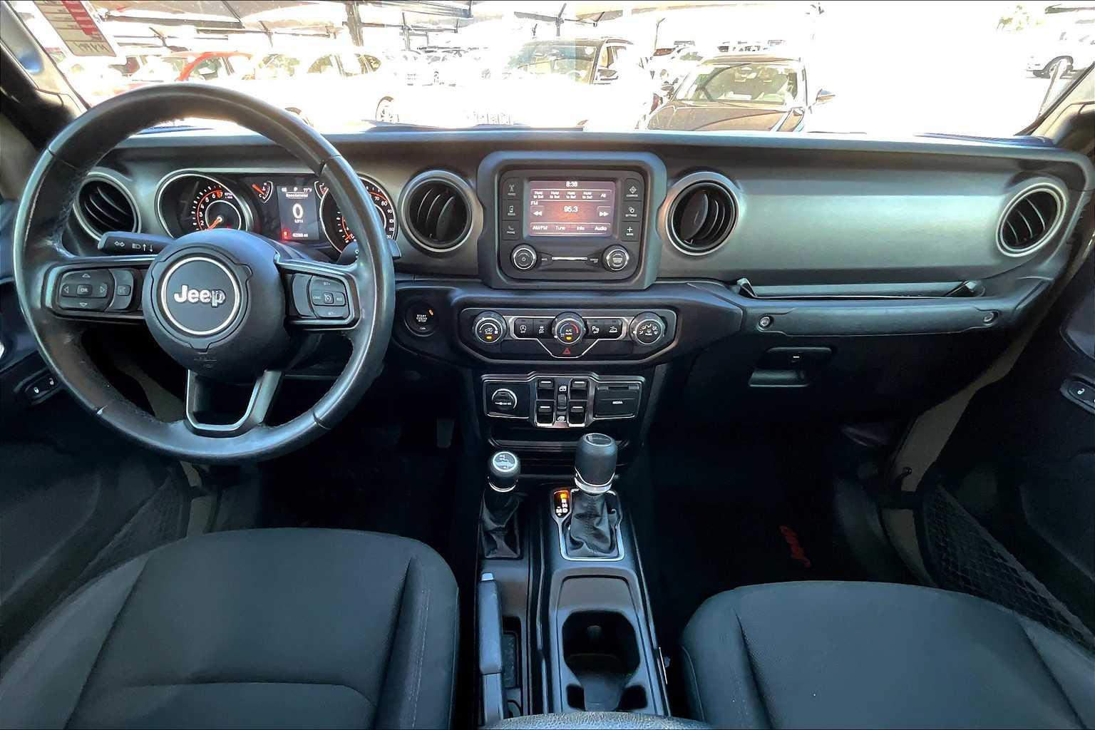 2020 Jeep Gladiator Sport S photo 14