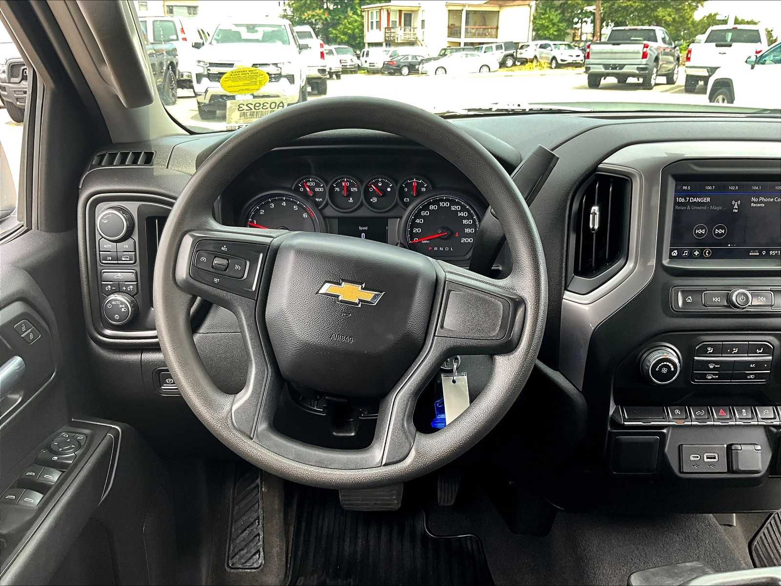 2022 Chevrolet Silverado 1500 Custom photo 14