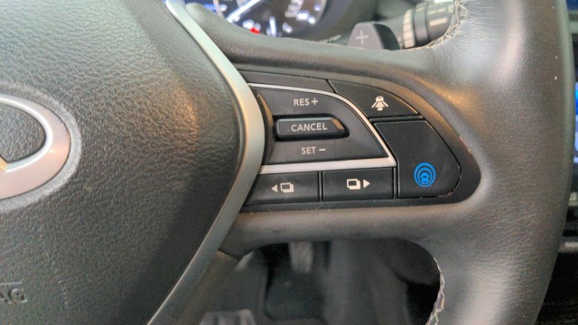 Used 2023  INFINITI LUXE image 18