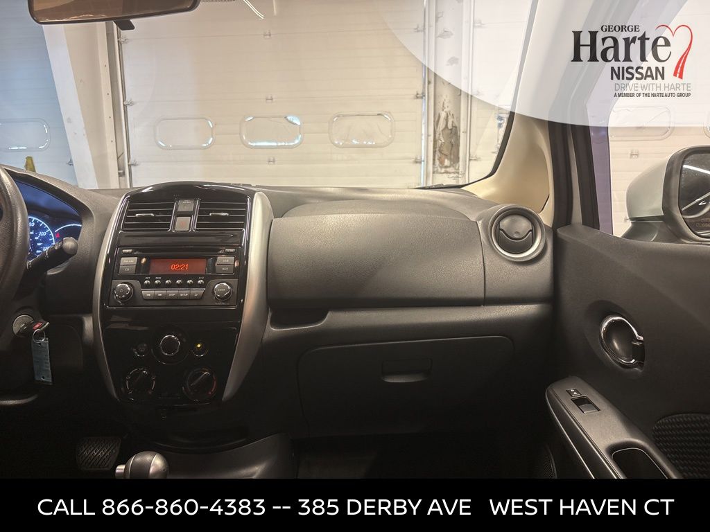 2015 Nissan Versa Note SV photo 22