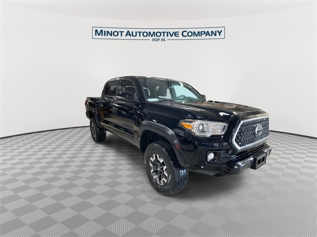 2018 Toyota Tacoma TRD Off-Road photo 2