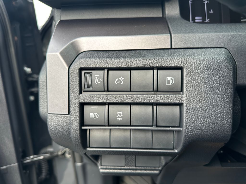 2025 Toyota 4Runner SR5 photo 22