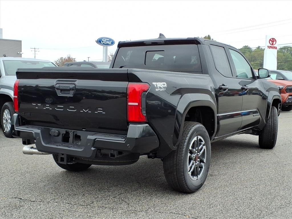 2025 Toyota Tacoma TRD Sport 4x4 Double Cab photo 3