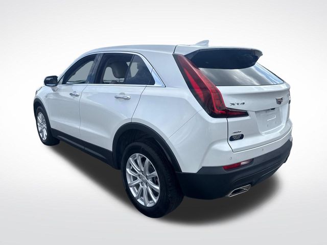 2023 Cadillac XT4 Luxury photo 3