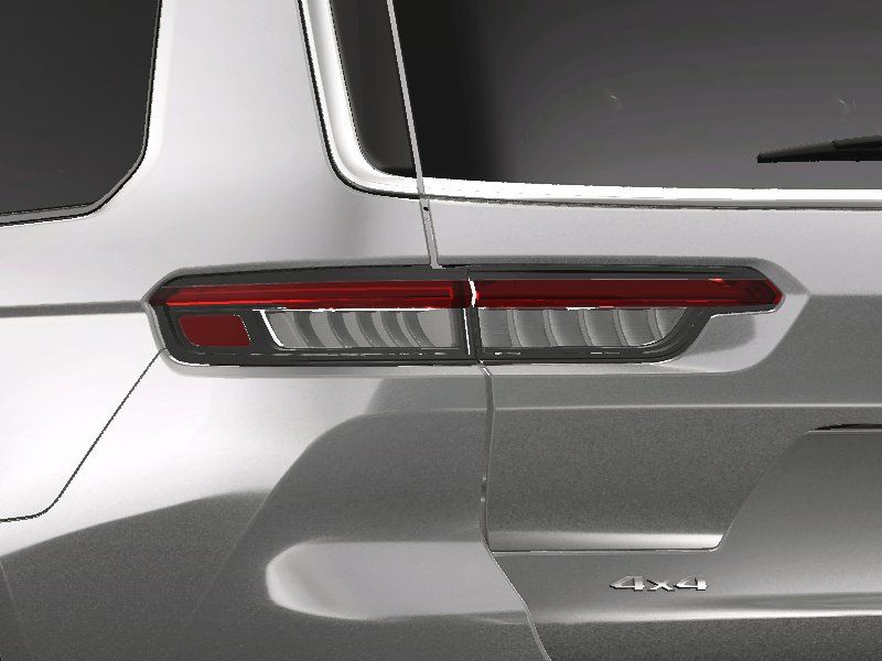 2025 Jeep Grand Cherokee Laredo X photo 12