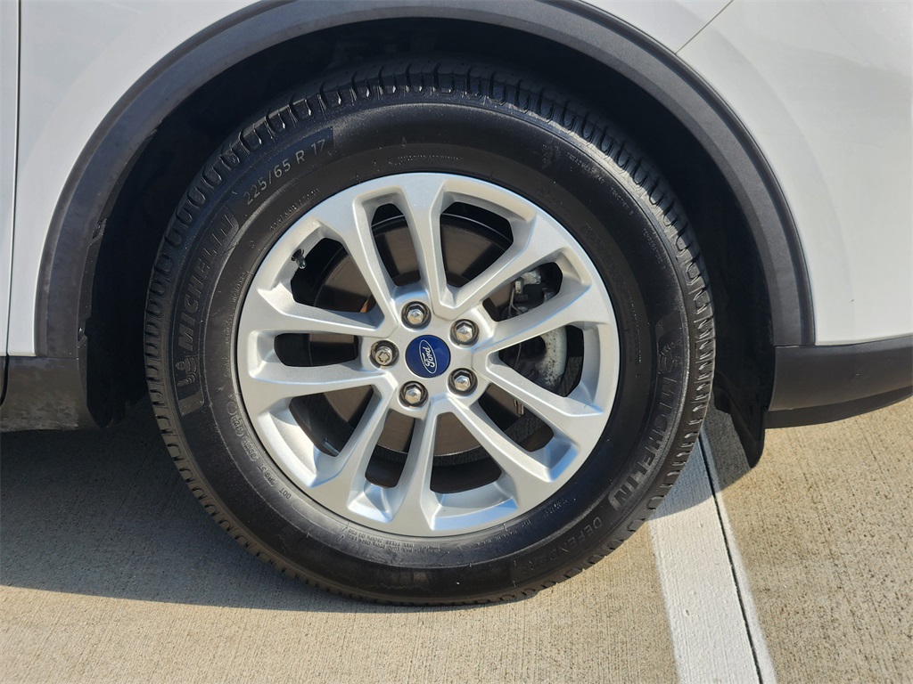 2020 Ford Escape SE photo 8