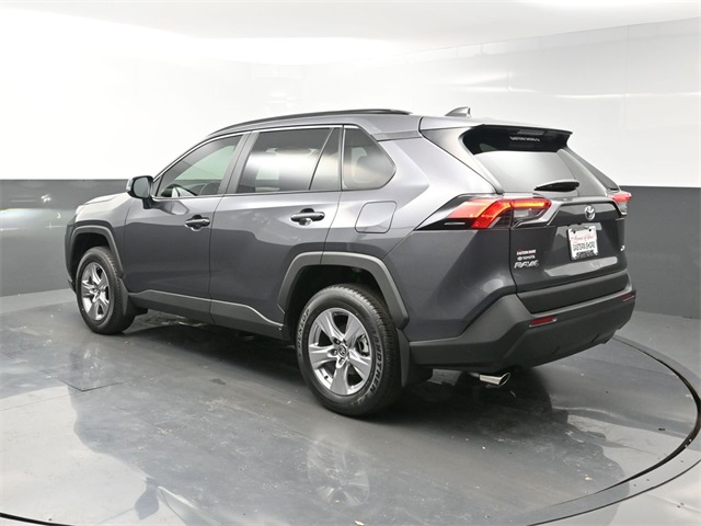 2025 Toyota RAV4 XLE photo 2