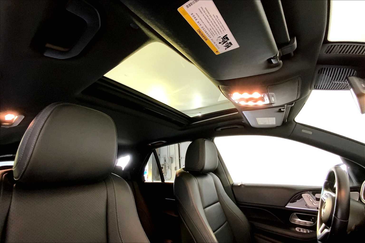 2020 Mercedes Benz GLE 350 4MATIC photo 4