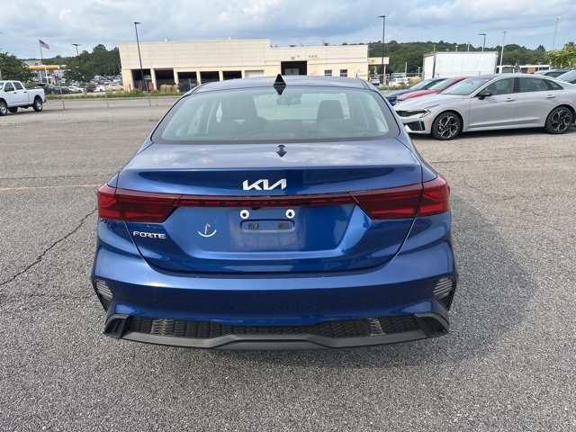 2022 Kia Forte LXS photo 6