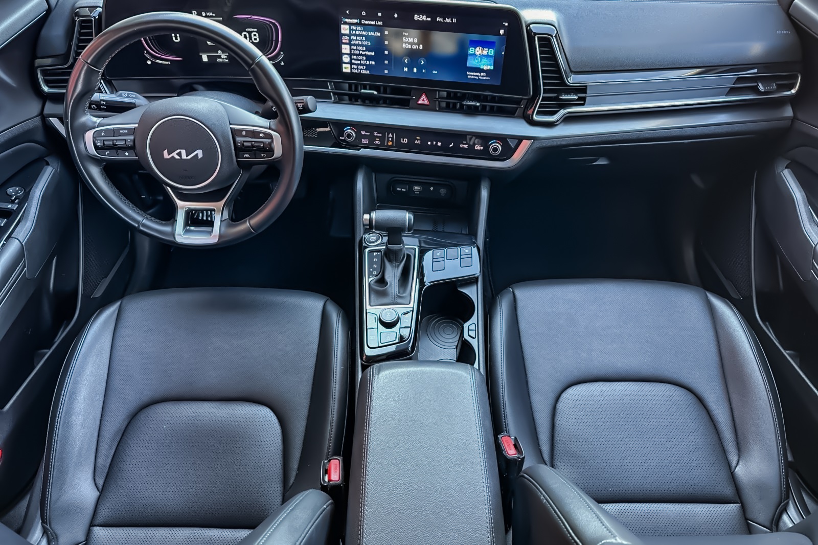 2024 Kia Sportage EX photo 7