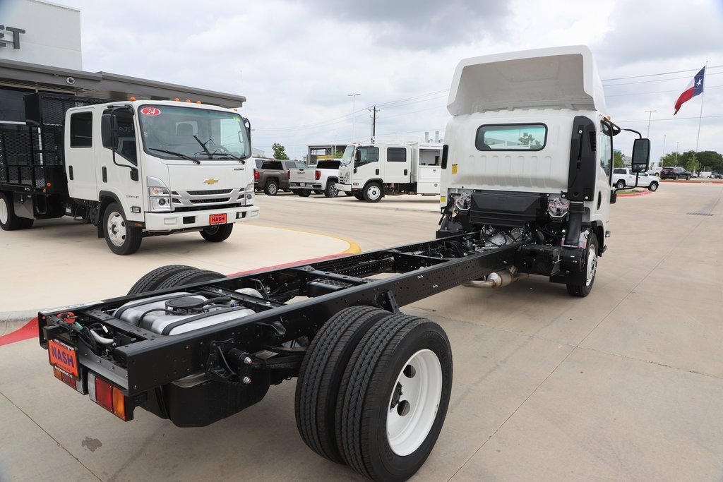 2024 Chevrolet Silverado 4500HD photo 4