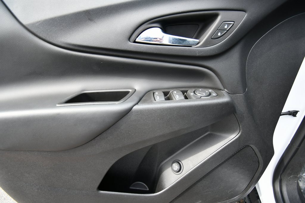 2022 Chevrolet Equinox LT photo 17