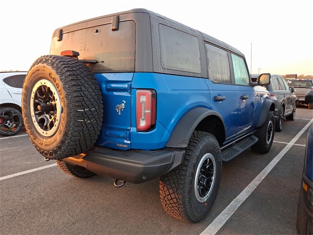 2024 Ford Bronco Badlands photo 3