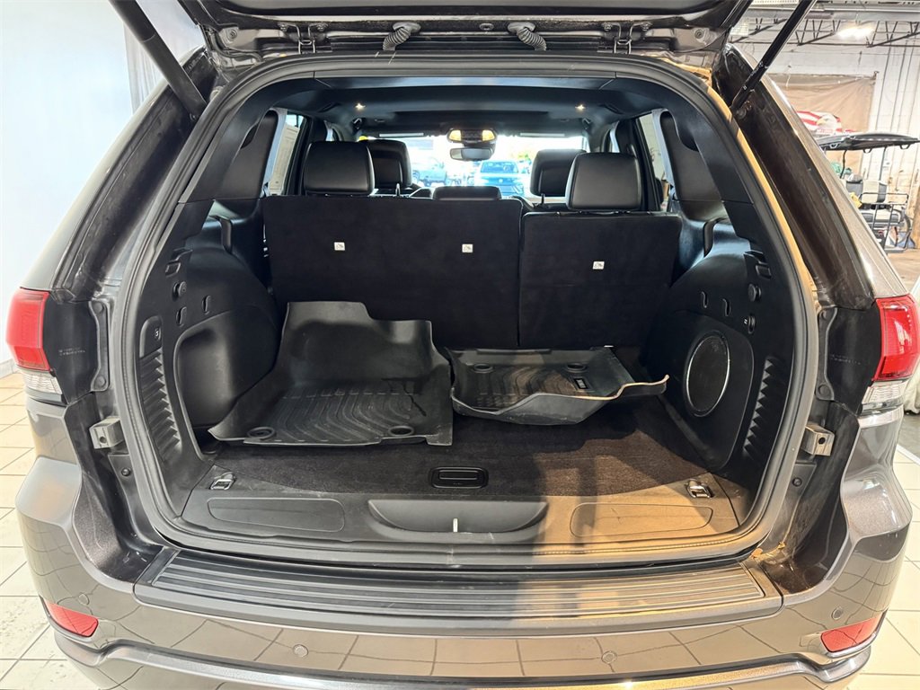 2021 Jeep Grand Cherokee Laredo photo 16