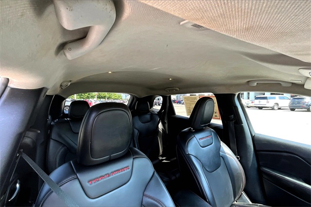 2019 Jeep Cherokee Trailhawk photo 20