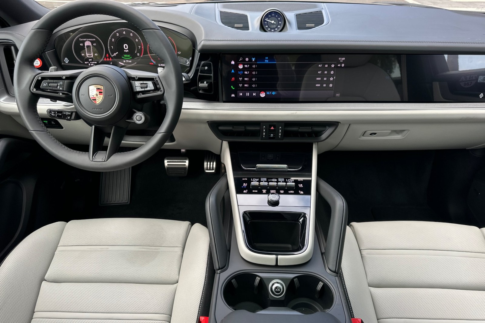 2026 Porsche Cayenne S E-Hybrid Coupe photo 6