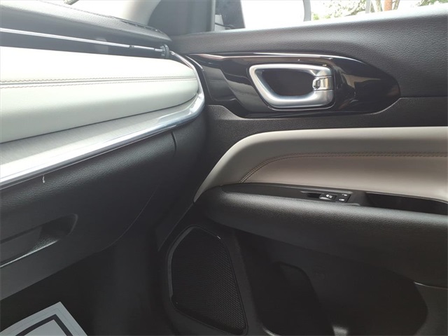 2022 Jeep Compass Limited photo 16