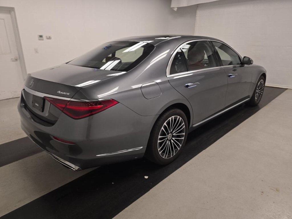 2022 Mercedes Benz S 500 4MATIC photo 2