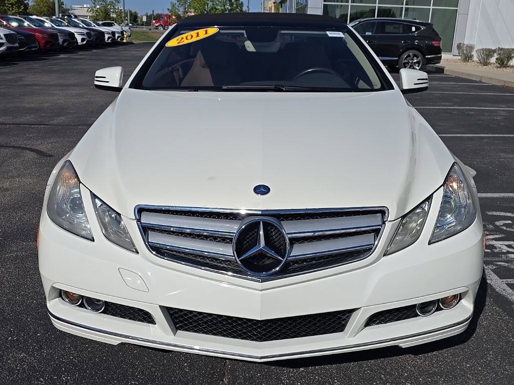2011 Mercedes Benz E 350 Cabriolet photo 2