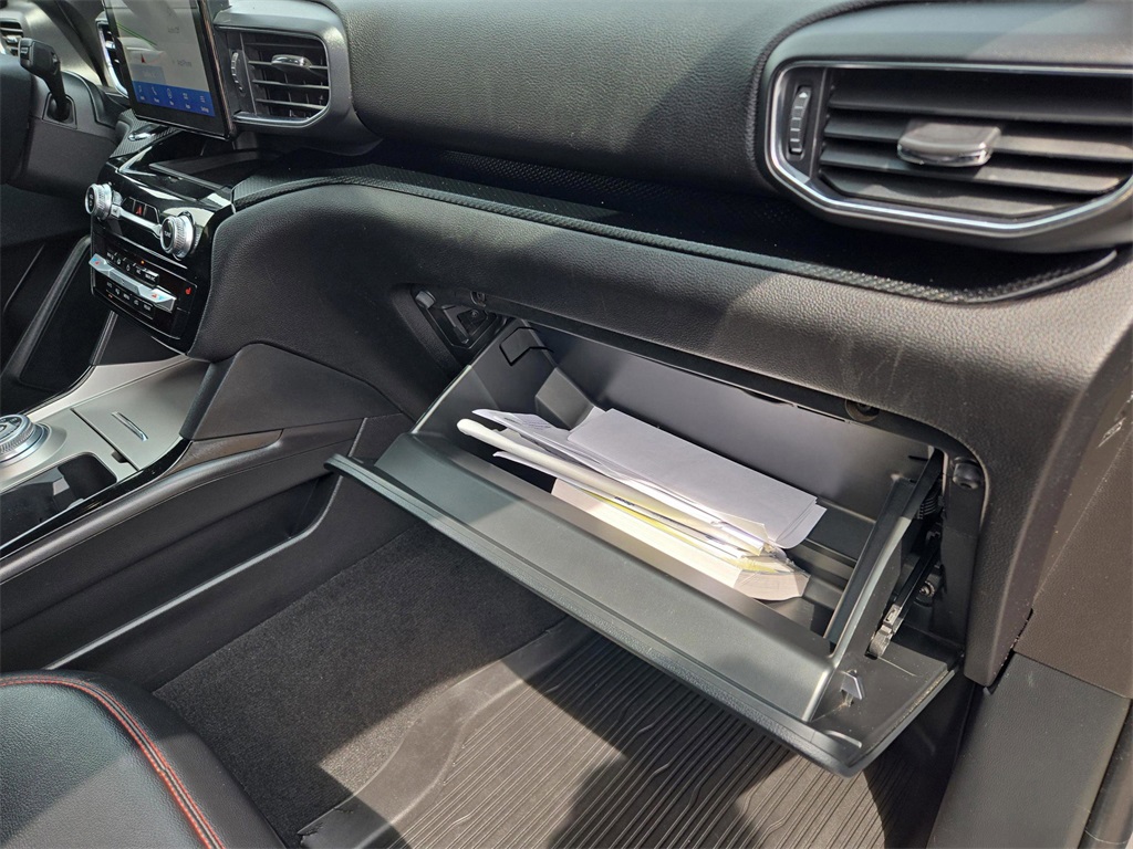2024 Ford Explorer ST-Line photo 34