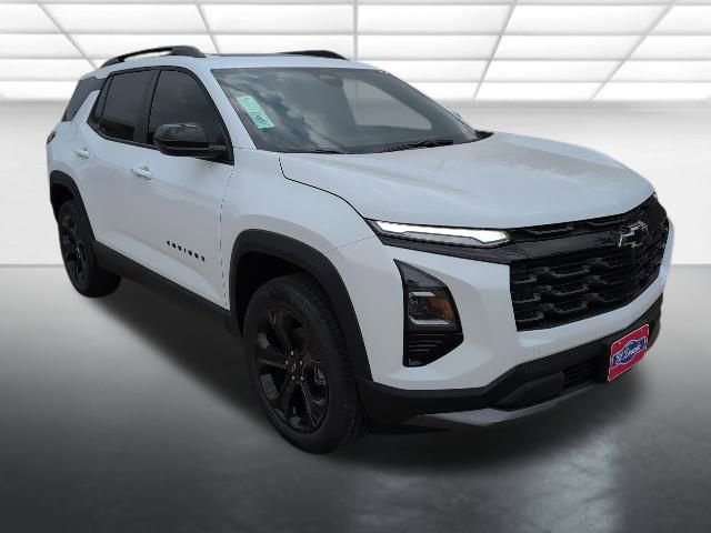2026 Chevrolet Equinox LT's photo