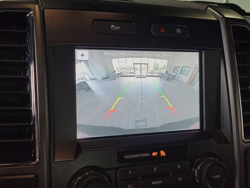 2019 Ford F-150 XLT photo 16