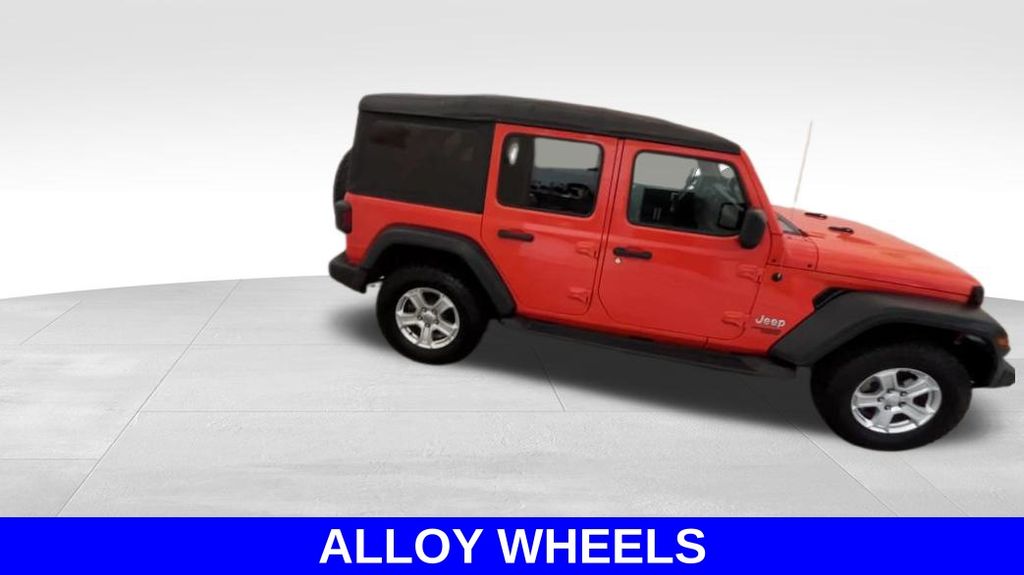 2018 Jeep Wrangler Unlimited Sport S photo 4