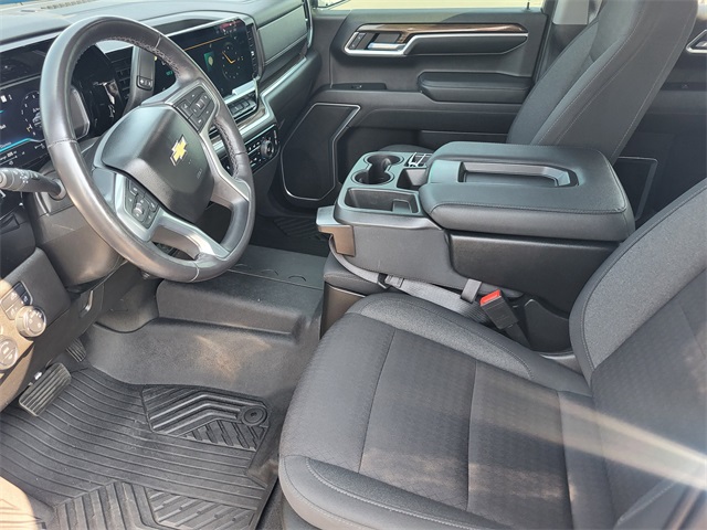 2022 Chevrolet Silverado 1500 LT photo 7