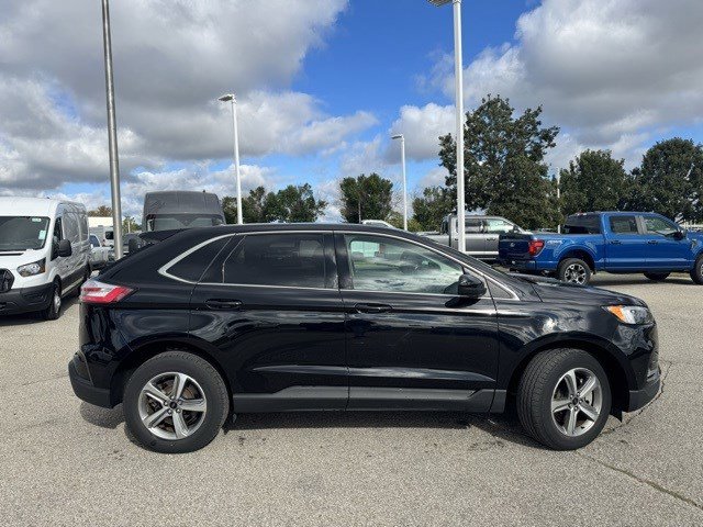 2023 Ford Edge SEL photo 8