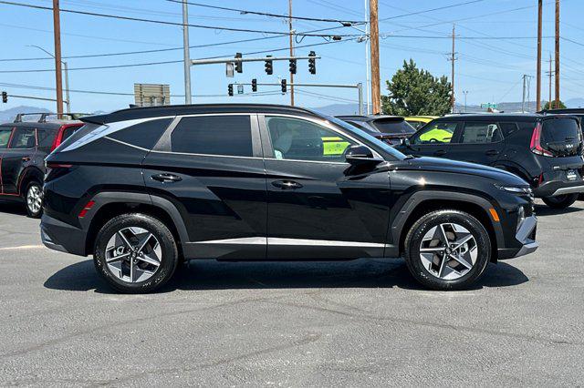 2025 Hyundai Tucson SEL Convenience photo 2
