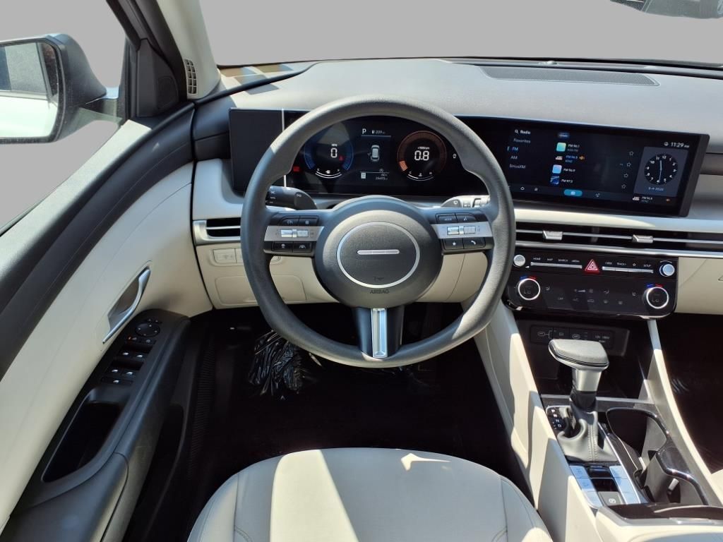 2025 Hyundai Tucson SEL photo 4