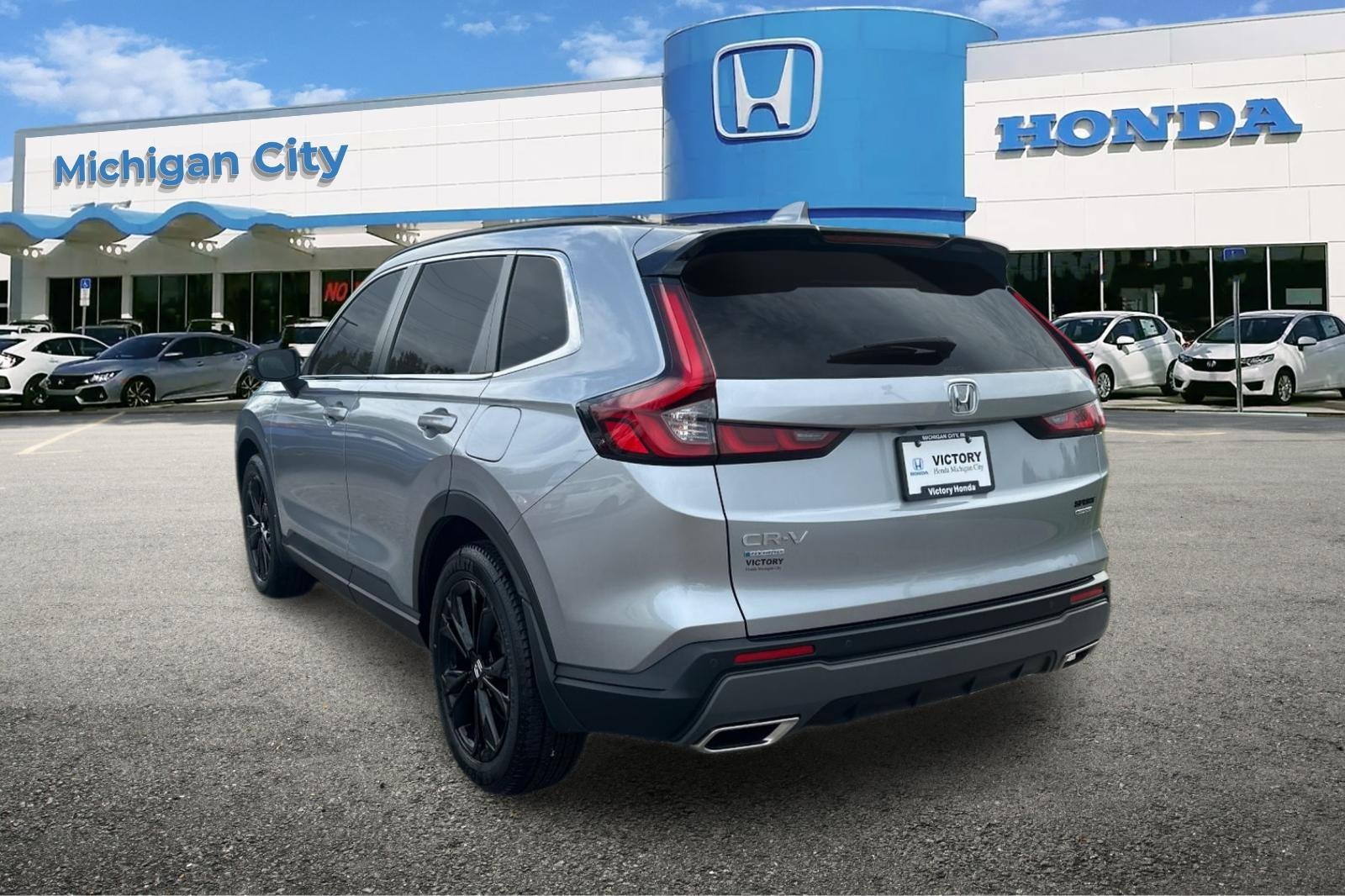 2023 Honda CR-V Hybrid Sport Touring photo 2