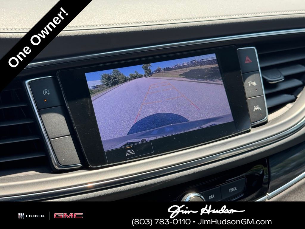 2023 Buick Enclave Essence photo 4