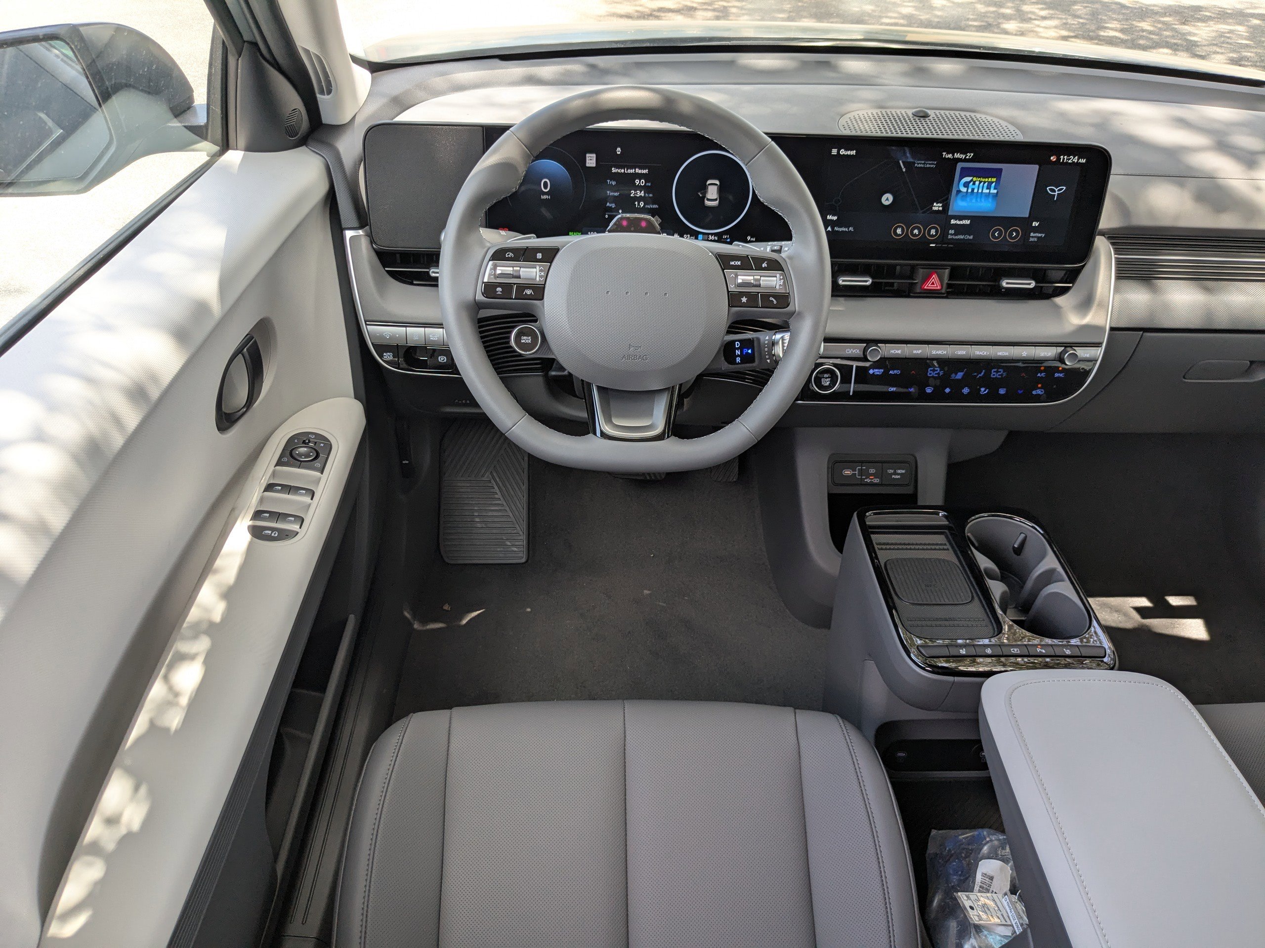2025 Hyundai Ioniq 5 SEL photo 11